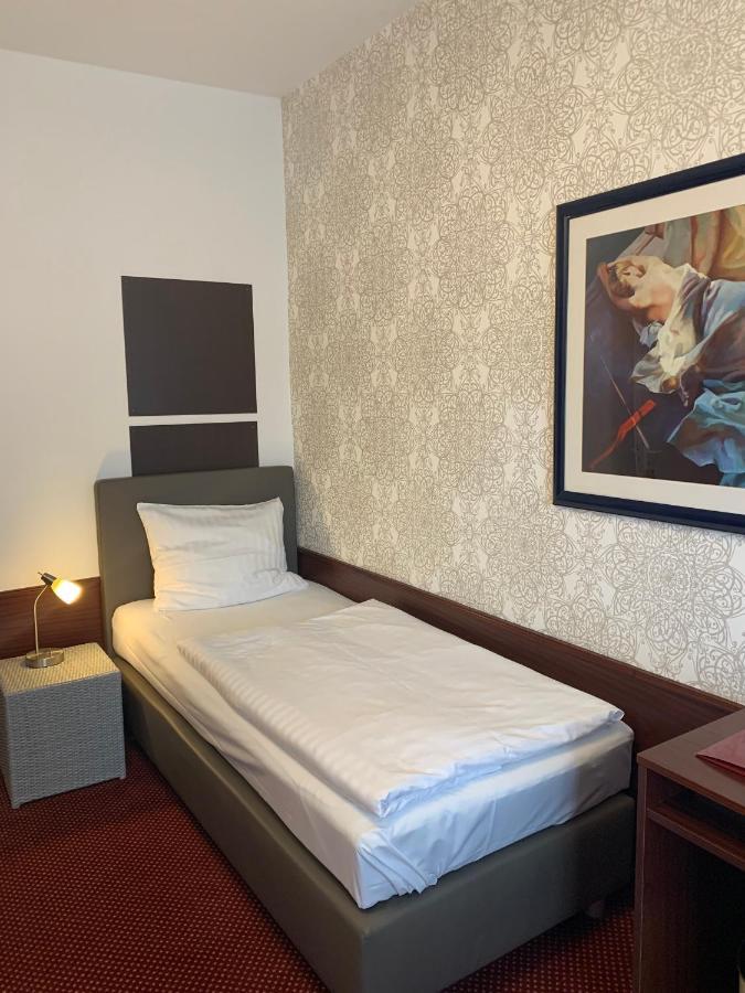 Hotel Germania Кьолн Екстериор снимка