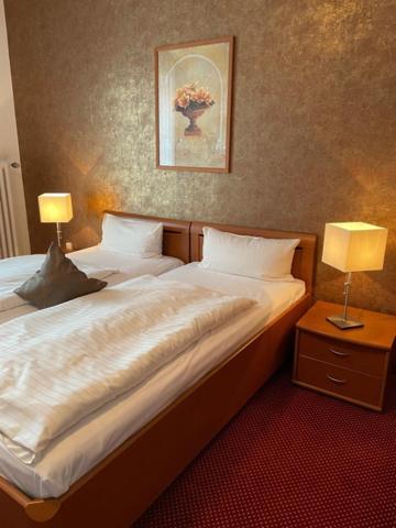 Hotel Germania Кьолн Екстериор снимка